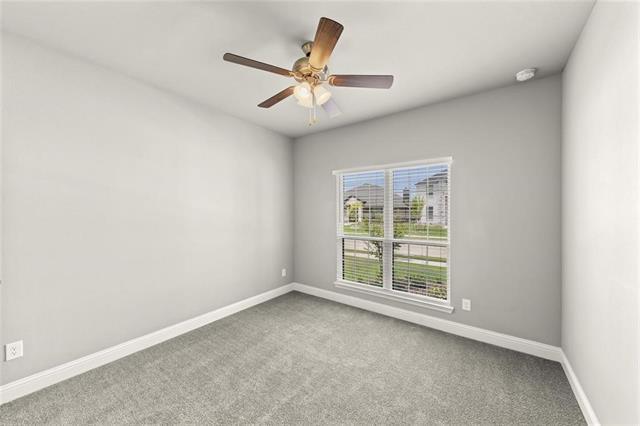 Building Photo - 304 Community Dr