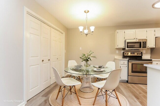 Building Photo - 214 Merritt Dr