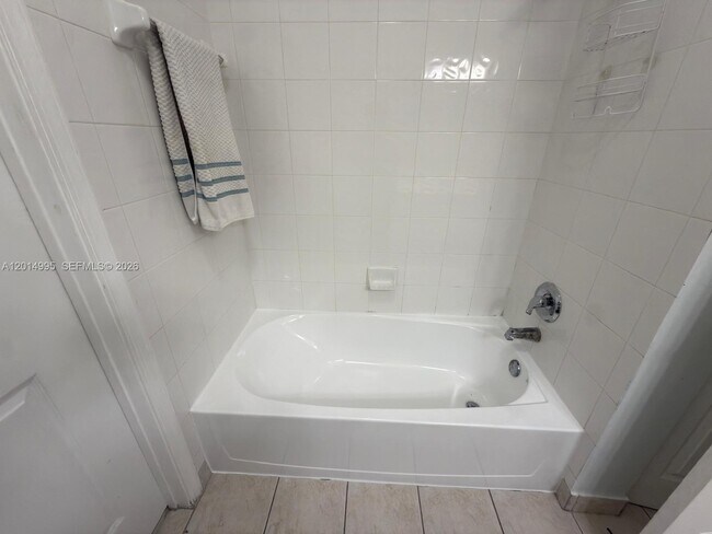 Building Photo - 4508 SW 160th Ave