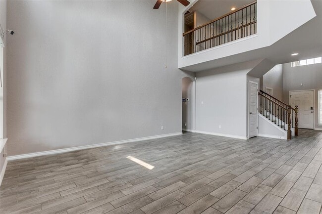 Building Photo - 617 Saddle Forest