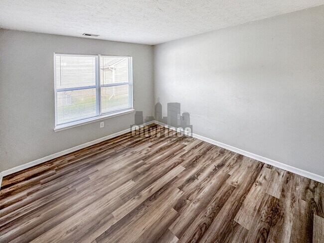 Building Photo - 2946 Carson Dr