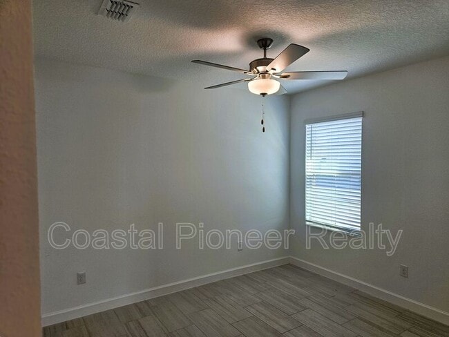 Building Photo - 10980 Gable Dig Lp