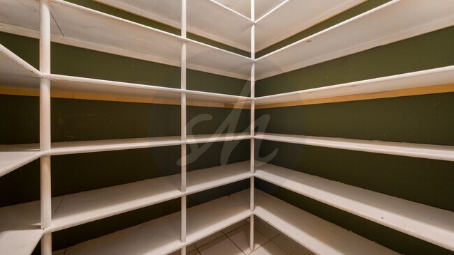 Building Photo - Million Dollar Views in Larkspur