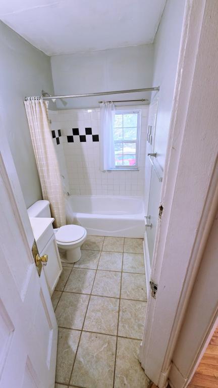 Building Photo - 54 W Dodridge St