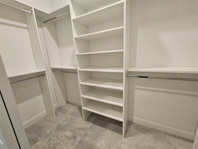 Building Photo - 1313 Haywagon Tr.