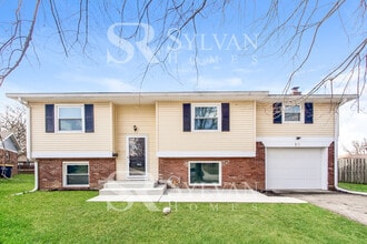 Building Photo - Prepare to be impressed by this 4 bedroom, 2 bathroom home