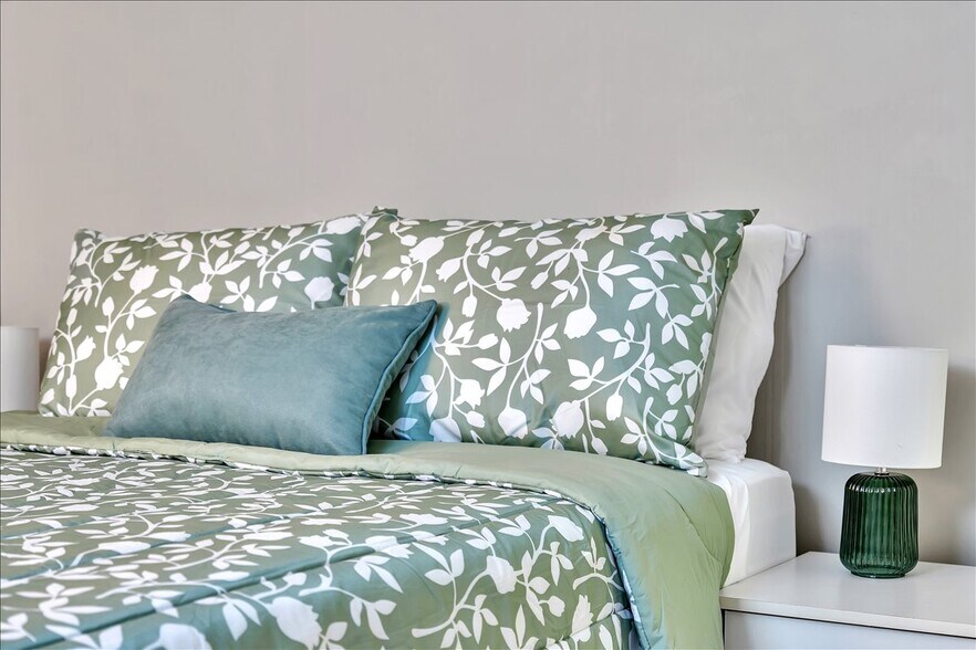 Building Photo - 10 Ritchie Pl