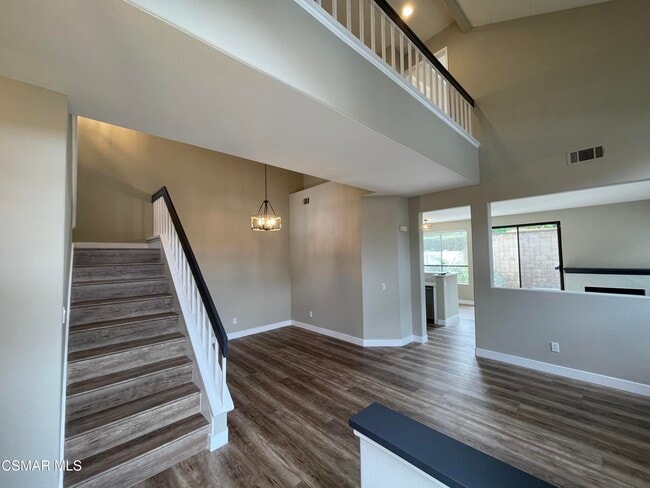 Building Photo - 429 Dante Way