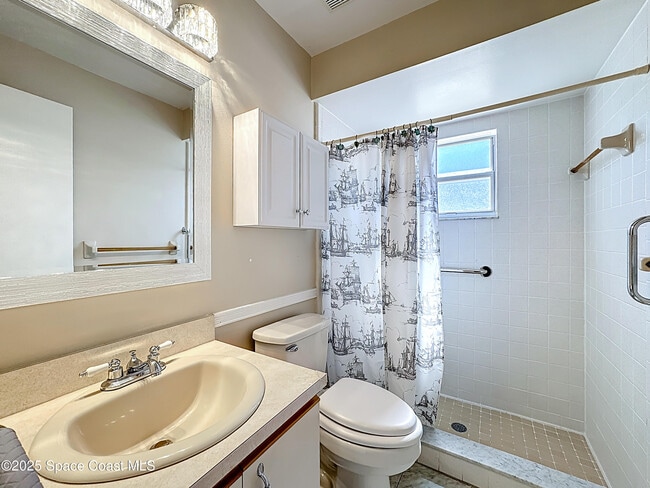 Building Photo - 3033 Dunhill Dr