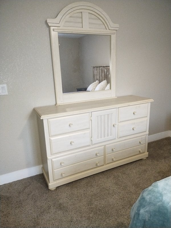 Building Photo - 208 Custer Ave