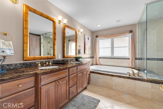 Building Photo - 2129 Palos Verdes Dr W