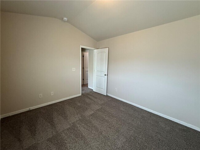 Building Photo - 1045 Township Cir