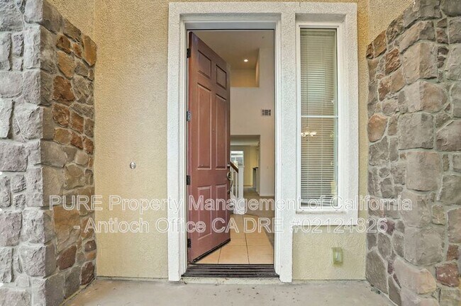 Building Photo - 2446 Mojave Dr