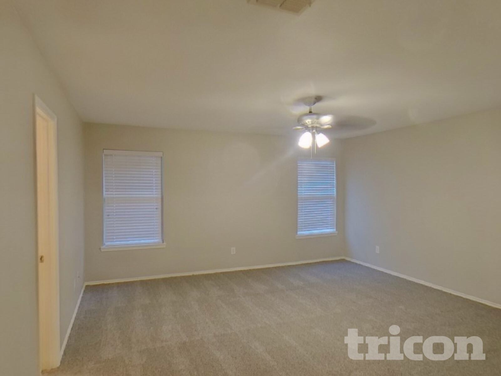 Building Photo - 534 Blue Sage