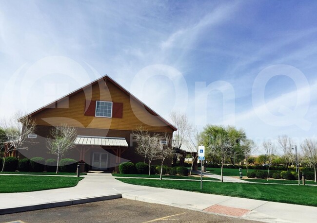 Building Photo - 4769 E Thunderheart Trail