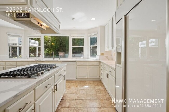 Building Photo - 22322 Cairnloch St