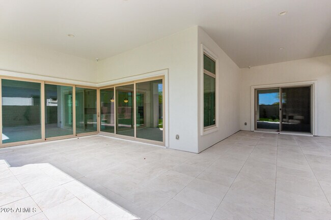 Building Photo - 12469 N 93rd Way