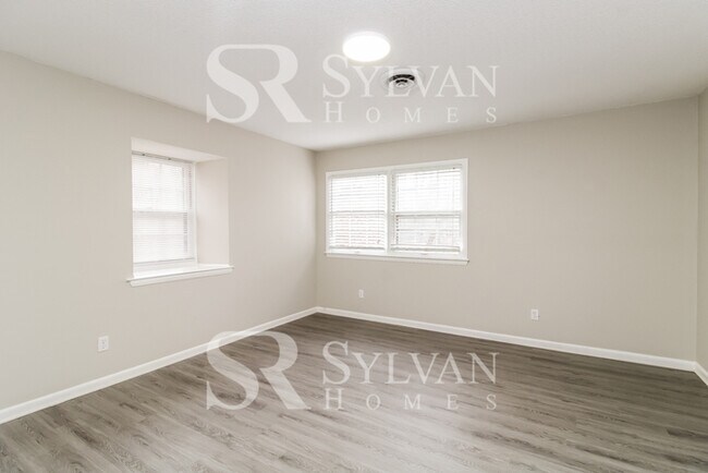 Building Photo - Beautiful 5BR home in North High Point!