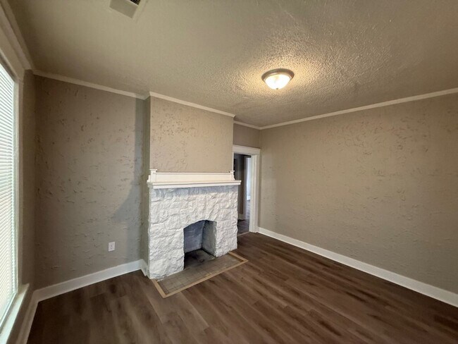 Building Photo - 434 Malvern St