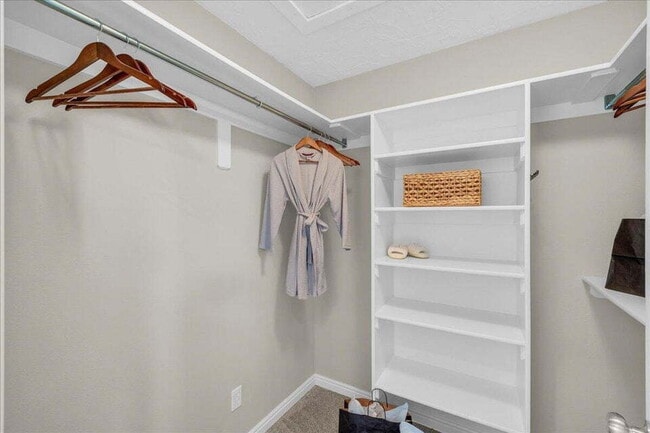 Building Photo - "Spacious 5-Bed, 3-Bath Home in Cedar City - 2964 Sq. Ft. of Comfort in Canyon Gate Subdivision! "