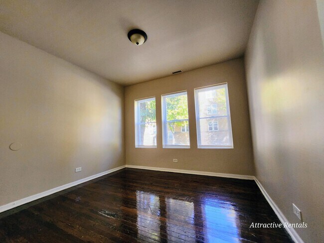 Building Photo - 7800 S Marshfield Ave