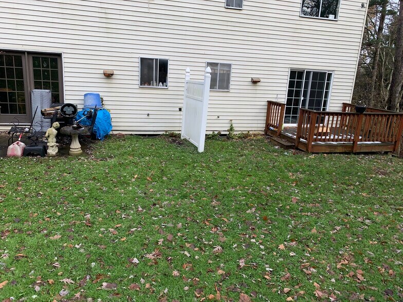 Building Photo - 4304 Royalview Dr