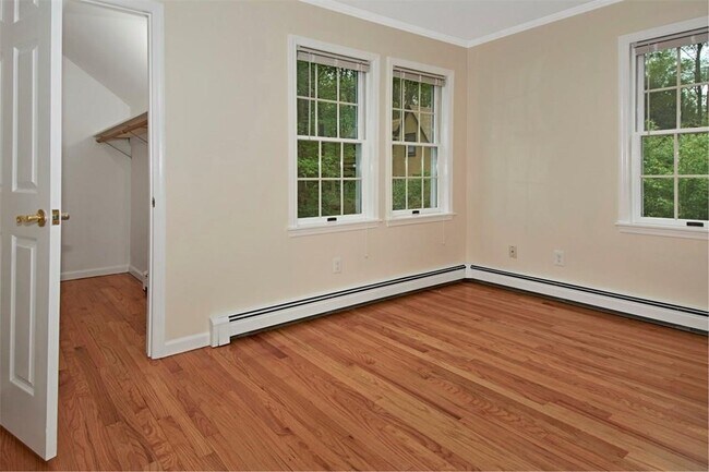 Building Photo - 50 Kisco Park Dr