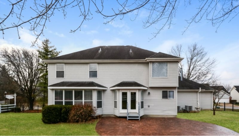 Building Photo - 805 Arlington Glen Dr