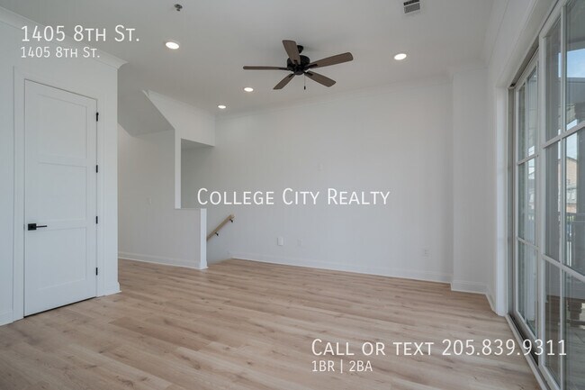 Building Photo - 1405 8th St