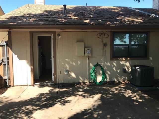 Building Photo - 28 Teakwood Ln