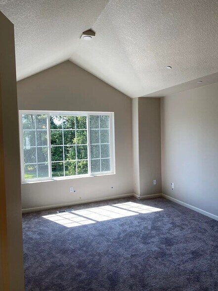 Building Photo - 14182 SW Gold Coast Ter