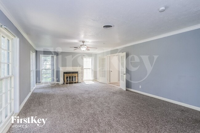 Building Photo - 1225 19th Ave N