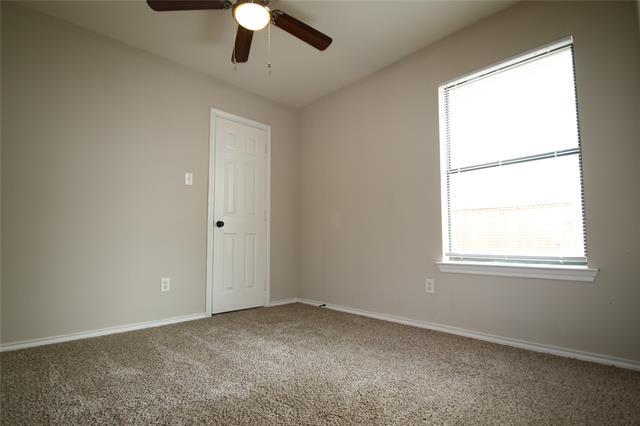 Building Photo - 8024 W Elizabeth Ln