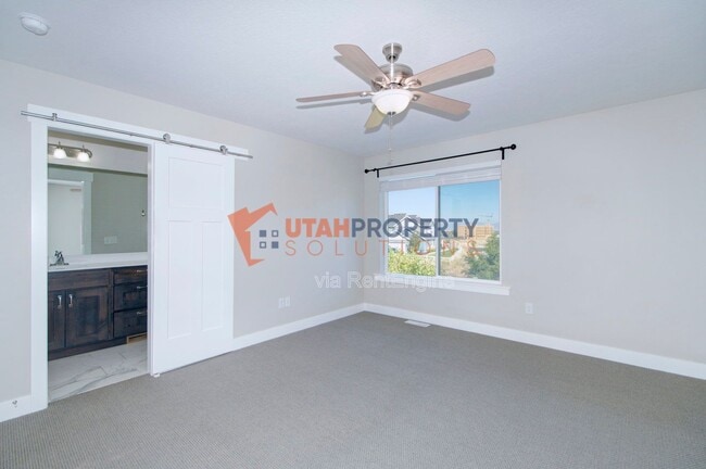 Building Photo - 12272 S Macdill Ct