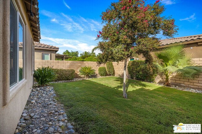 Building Photo - 82011 Deniro Ct