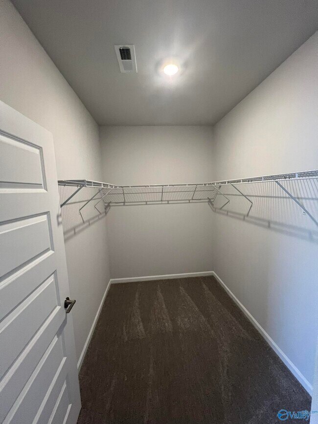 Building Photo - 159 Little Britain St