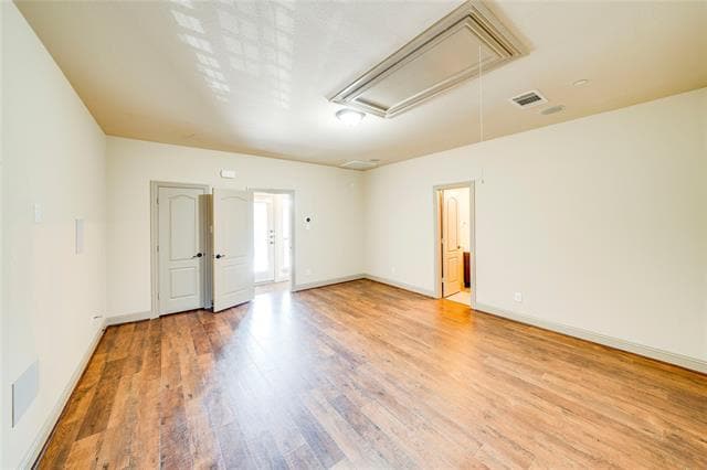 Building Photo - 4220 Riverview Dr