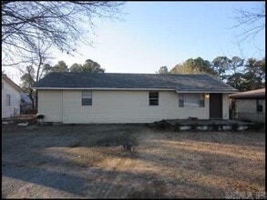 Building Photo - 1511 Madden Rd