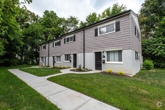 Building Photo - NEWLY RENOVATED 2BDRM TOWNHOMES