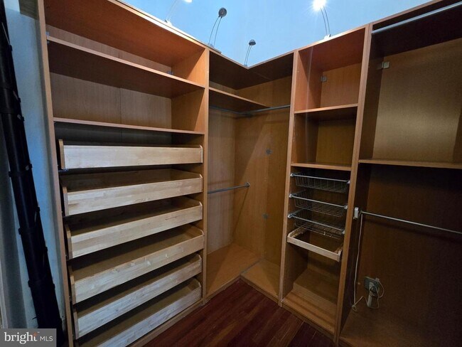 Building Photo - 3849 Terrace St