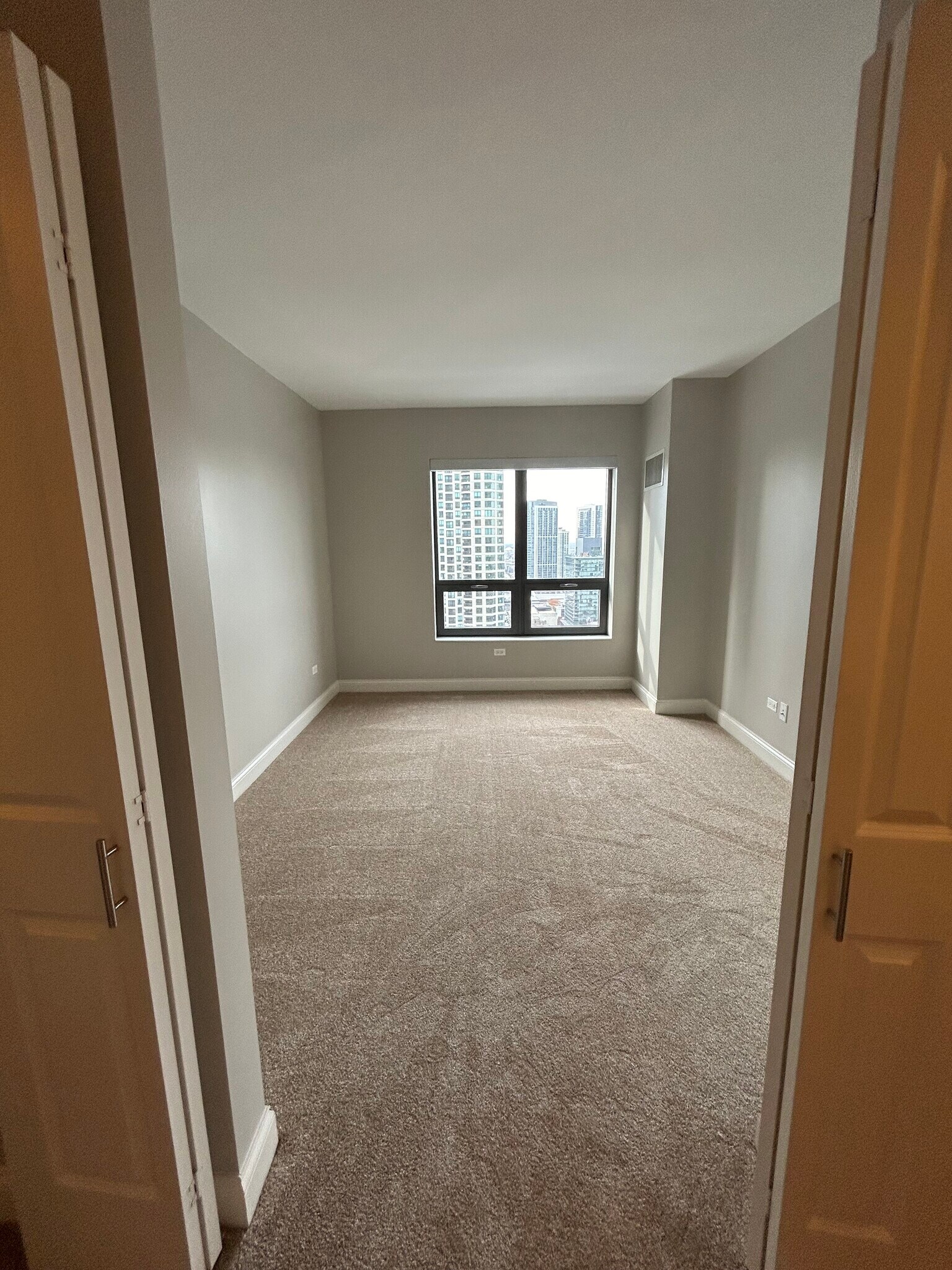 Building Photo - 68 W Hubbard St