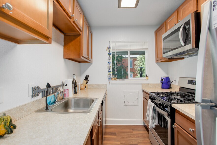 Kitchen #1 - 1224 11th St