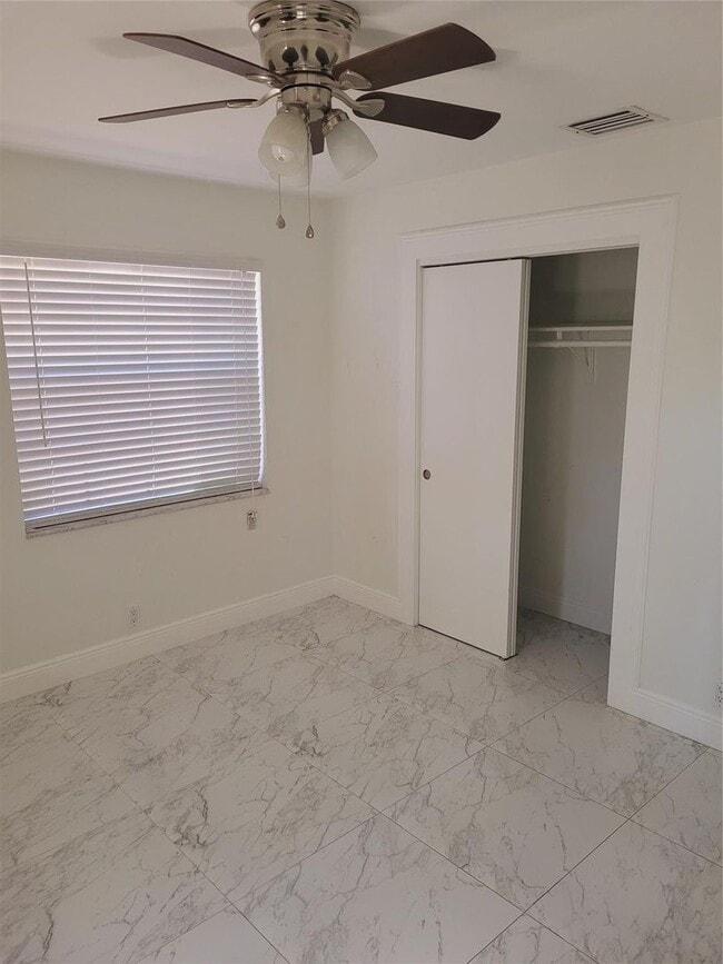 Building Photo - 770 NE 38th St