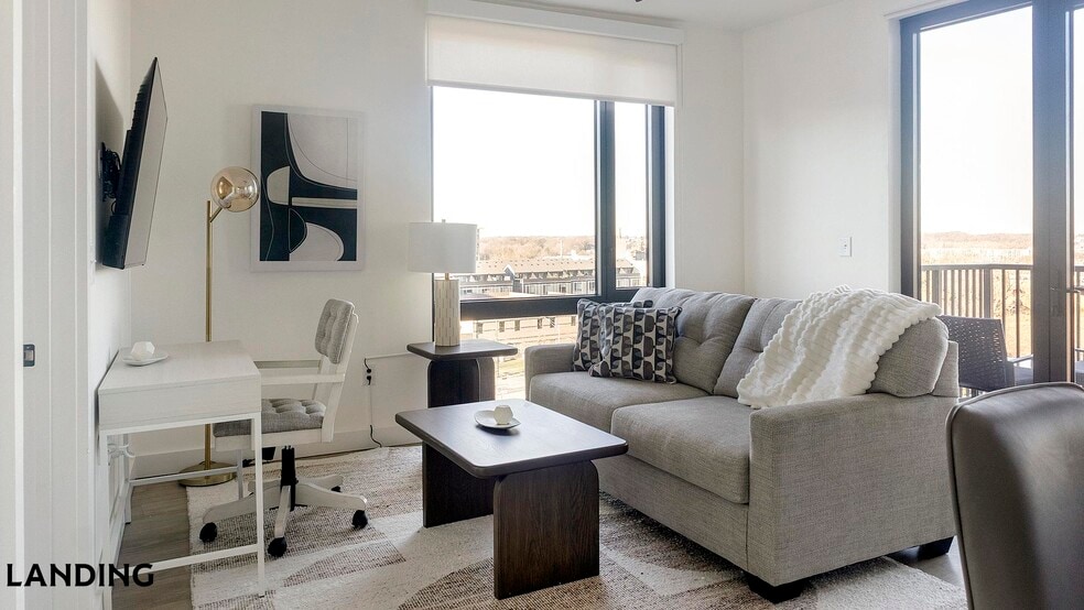 Building Photo - 1007 S Mint St