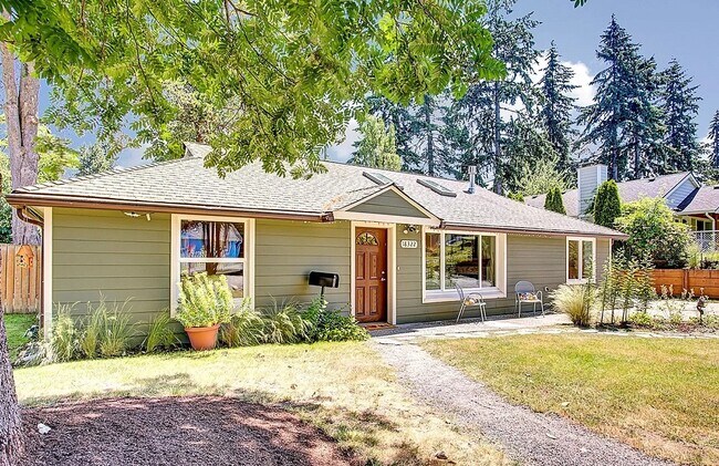 Building Photo - 18322 9th Ave NE