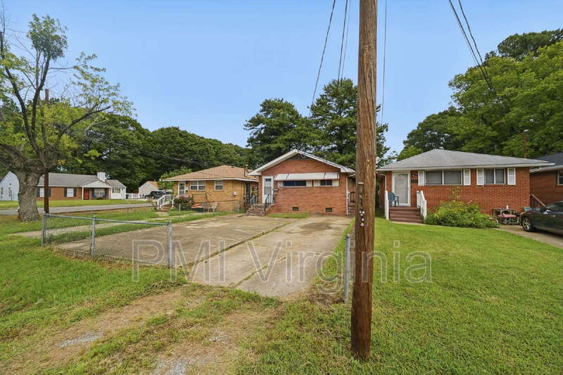 Building Photo - 430 Greenbriar Ave