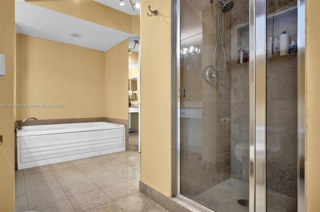 Building Photo - 4779 Collins Ave