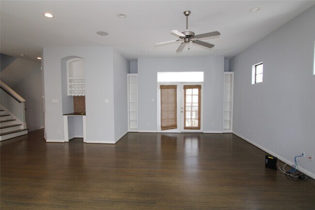 Building Photo - 3945 Gibson St