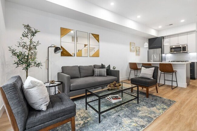 Building Photo - 2310 4th St NE