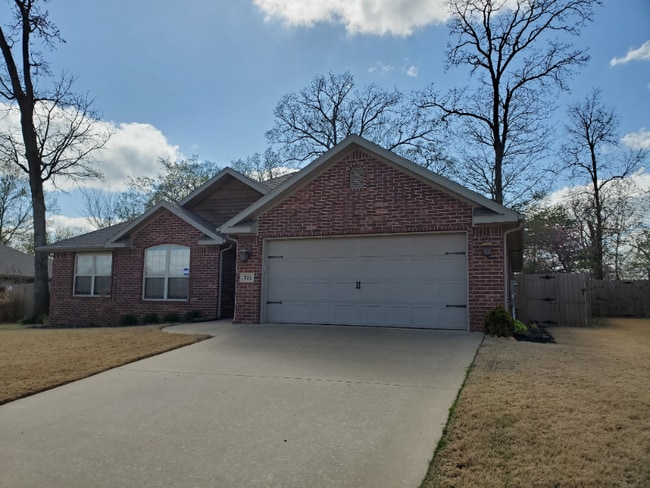 Building Photo - 531 Timber Ridge St